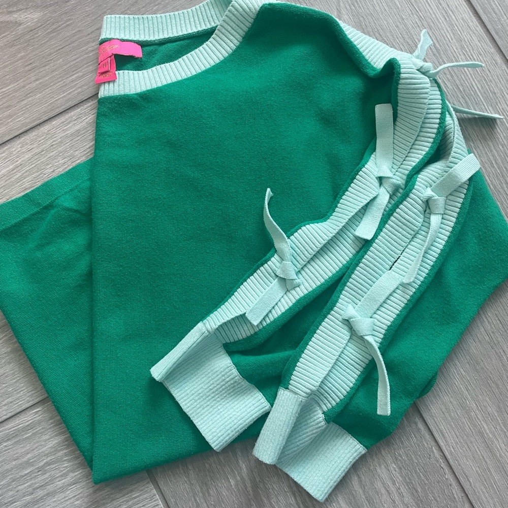 Lilly Pulitzer Green & Light Blue Tie Sleeve Sweater Size M